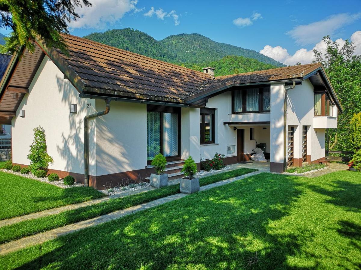 Holiday House Red Deer Preddvor Exterior foto