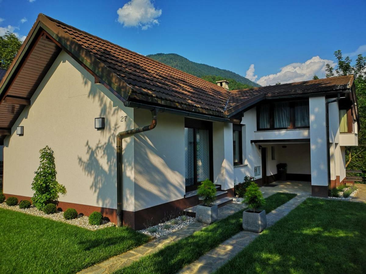 Holiday House Red Deer Preddvor Exterior foto